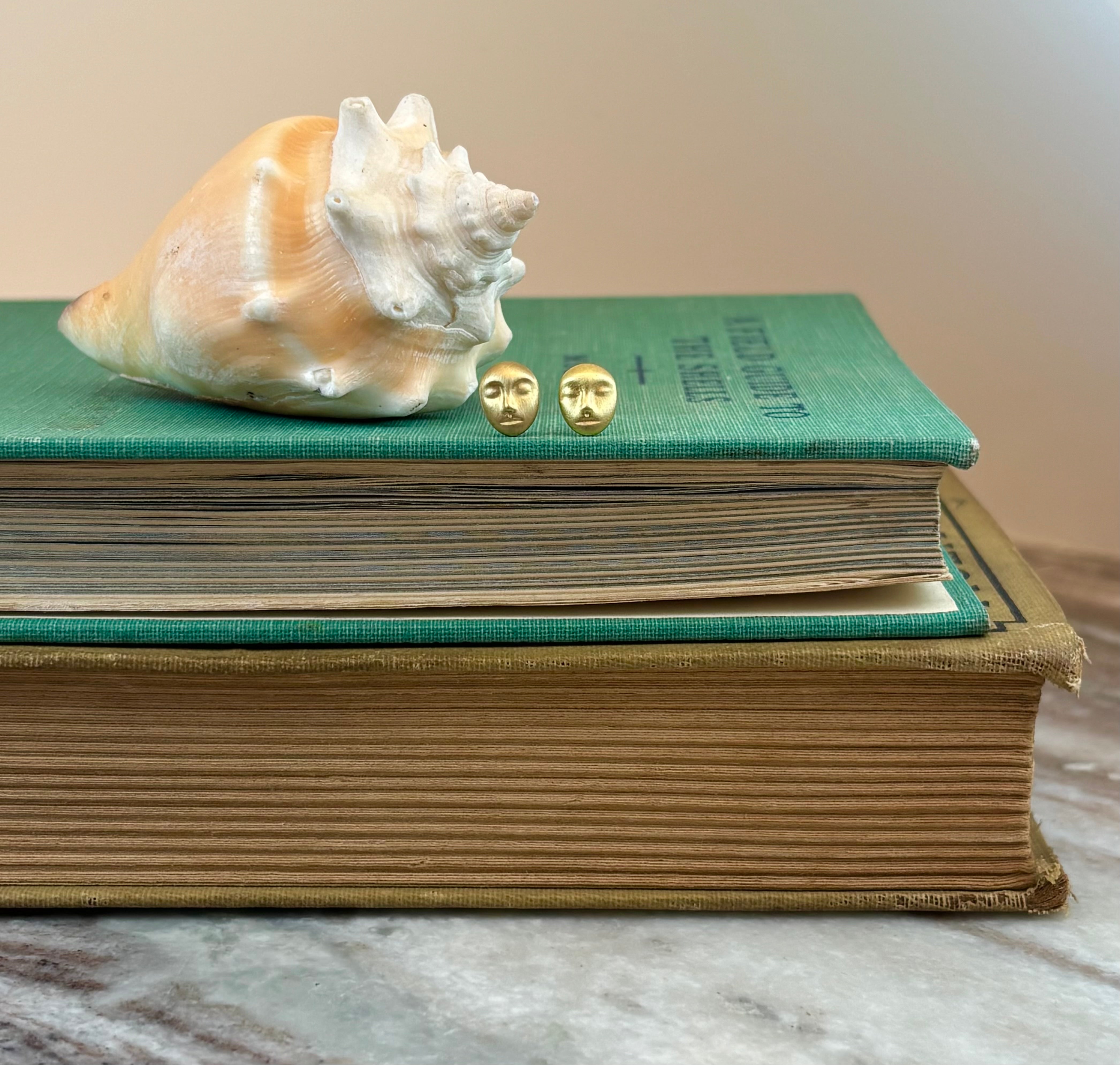 Large Grey Lady Cameo Studs in 18K Gold