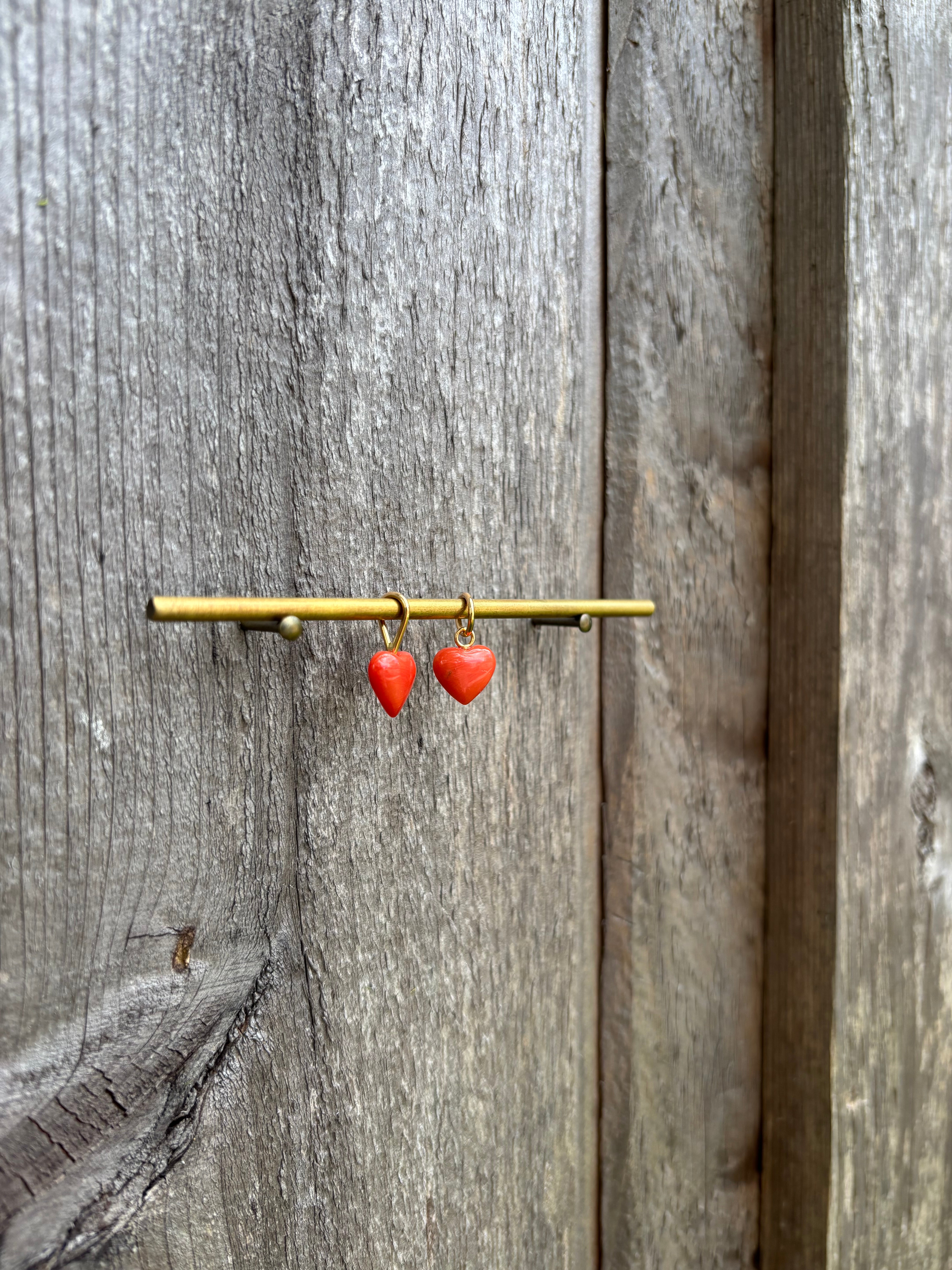 Grande Queen of Hearts Charm
