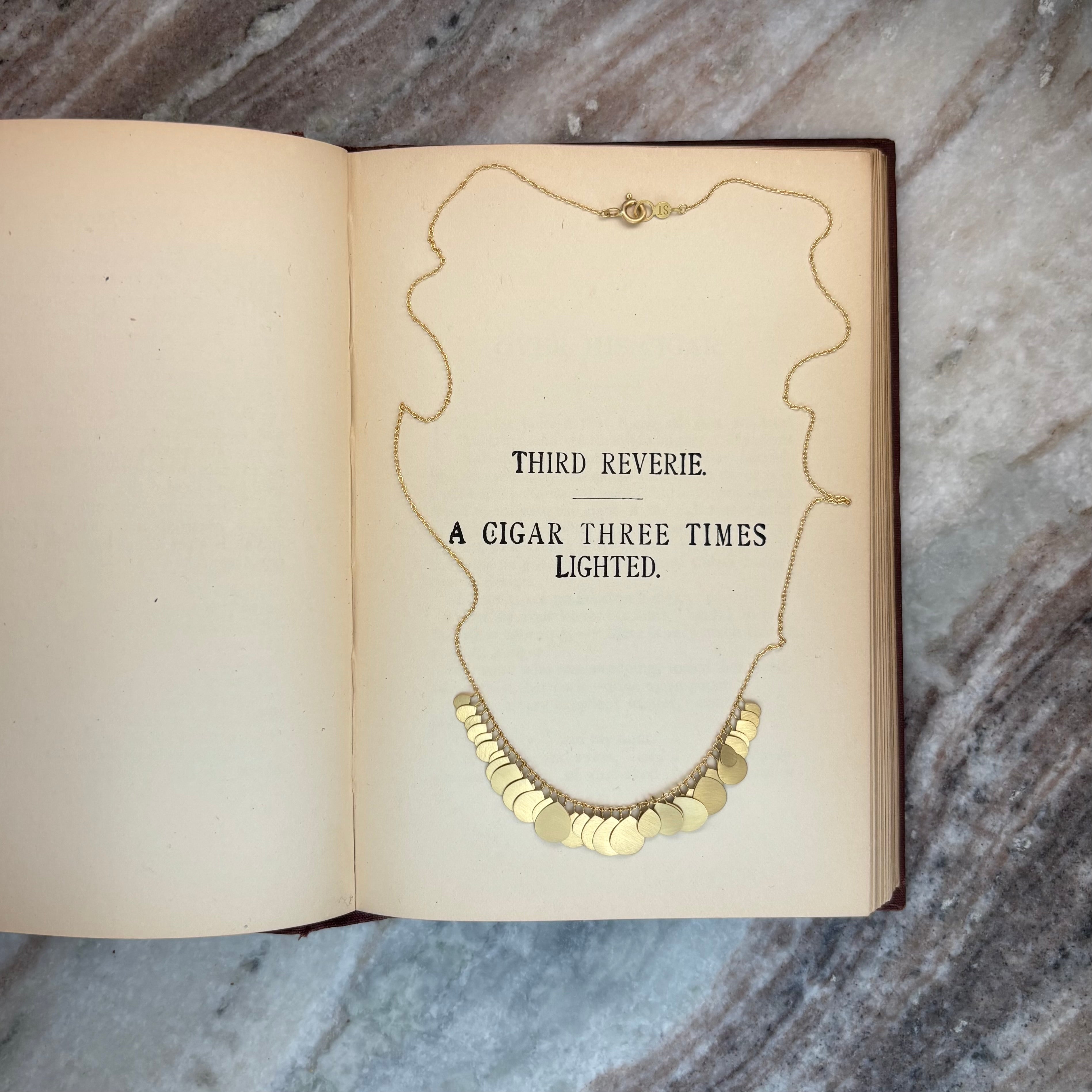 Petals Arc Necklace
