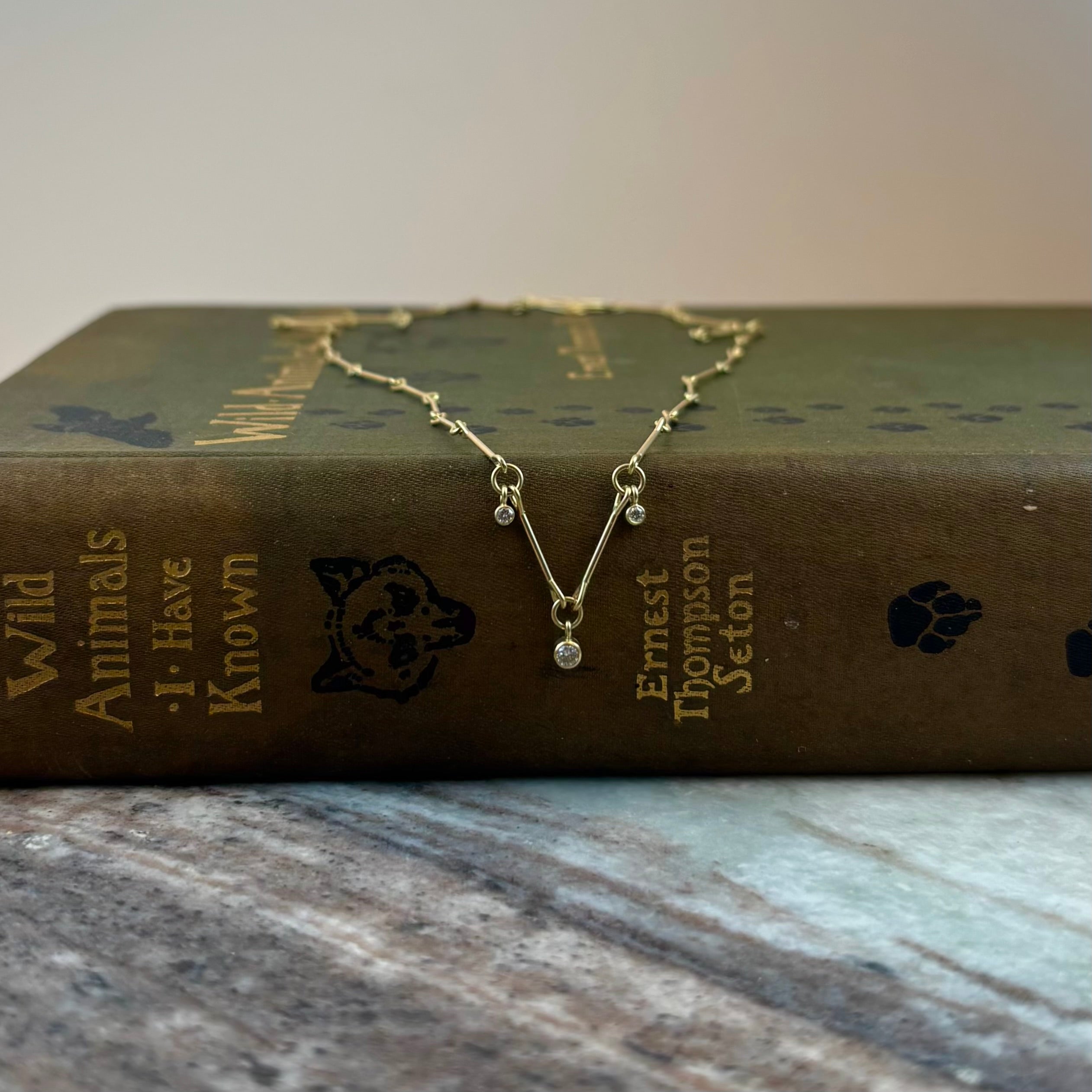 Lantern Necklace with Three Diamonds