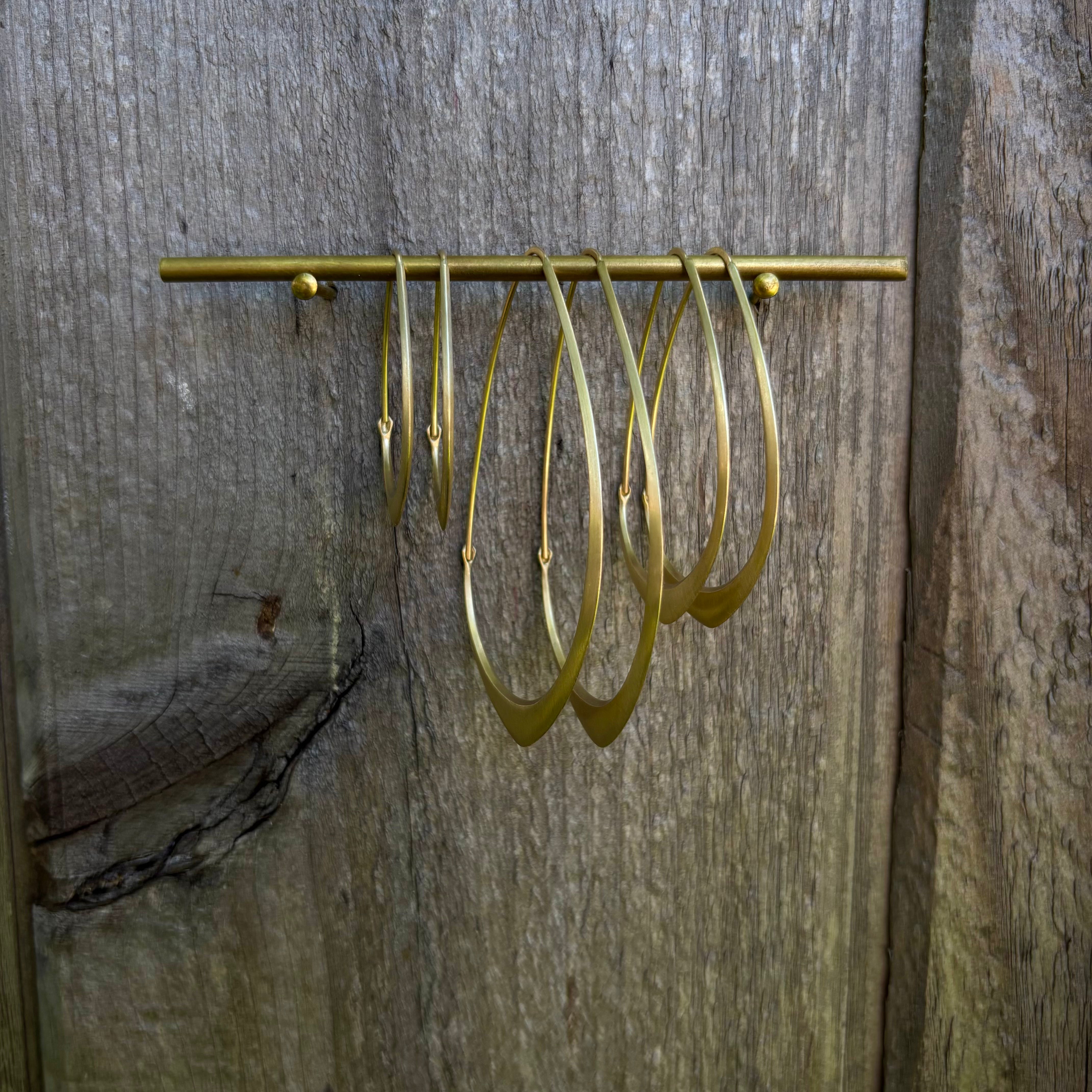 Medium Facet Hoops in 14K Gold
