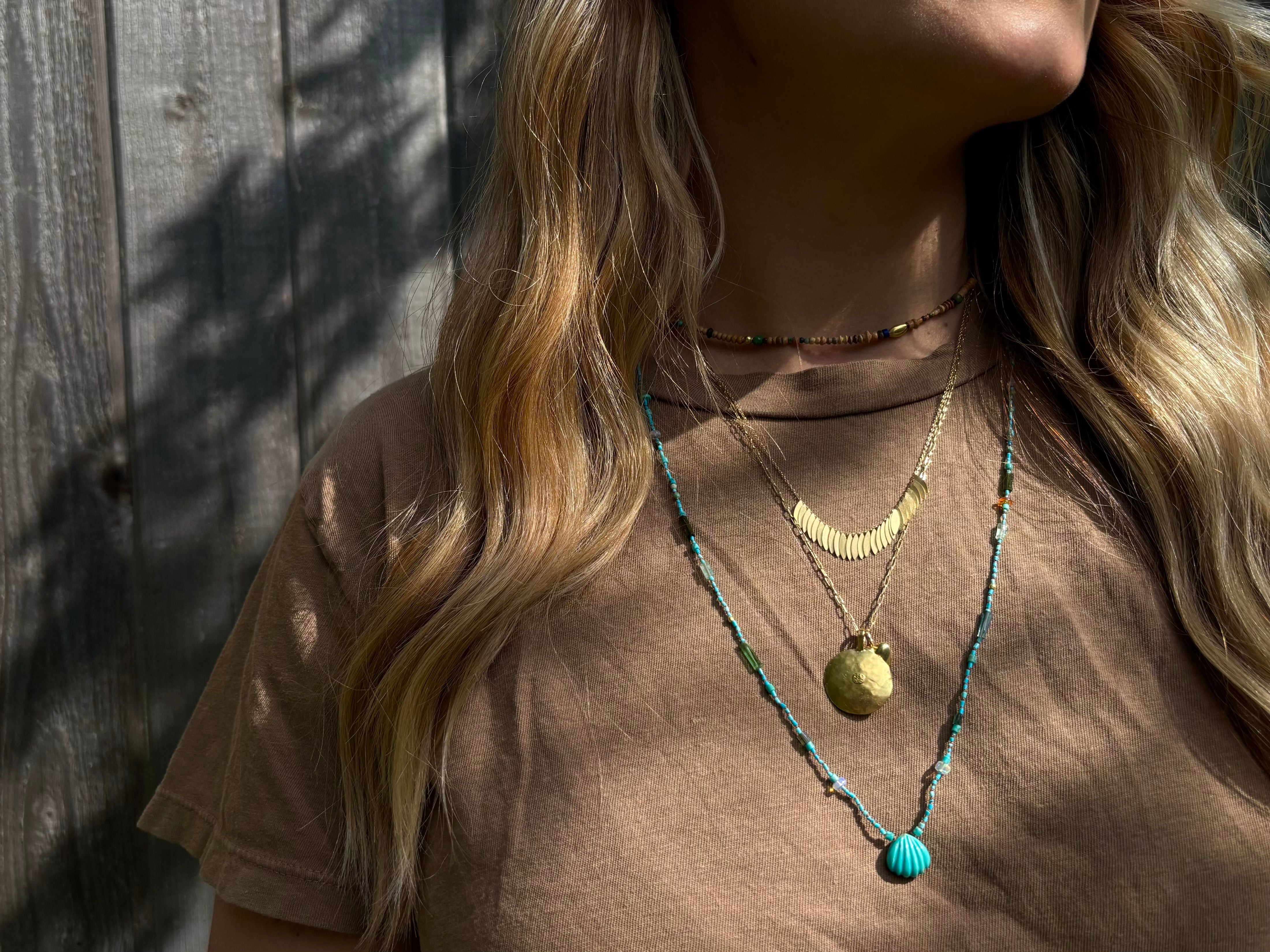 Delicate Coastal Knot in Mermaid