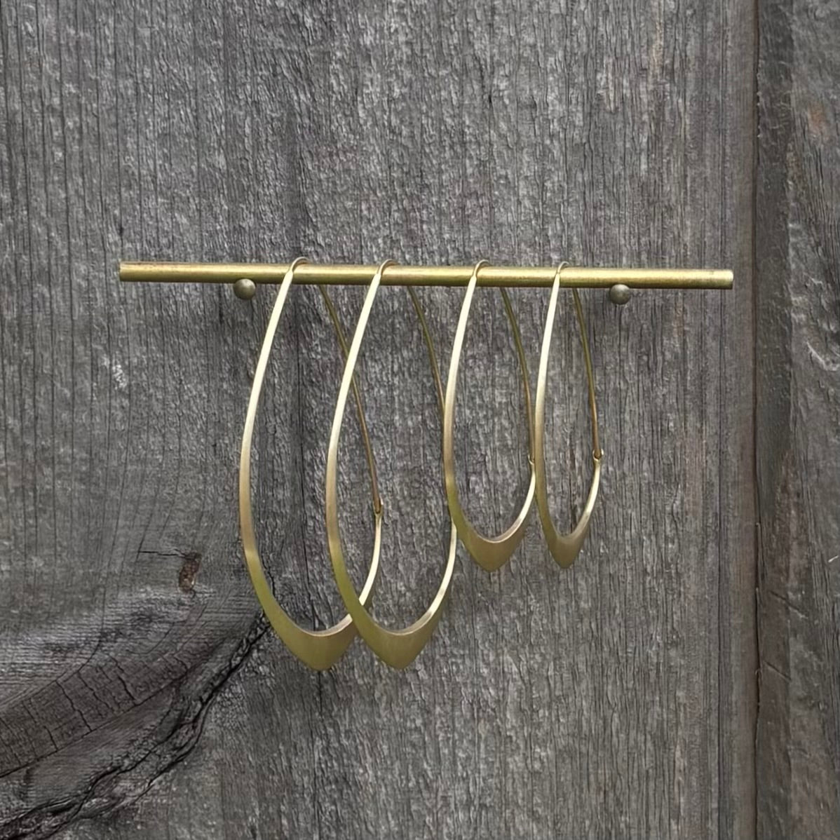 Medium Facet Hoops in 14K Gold
