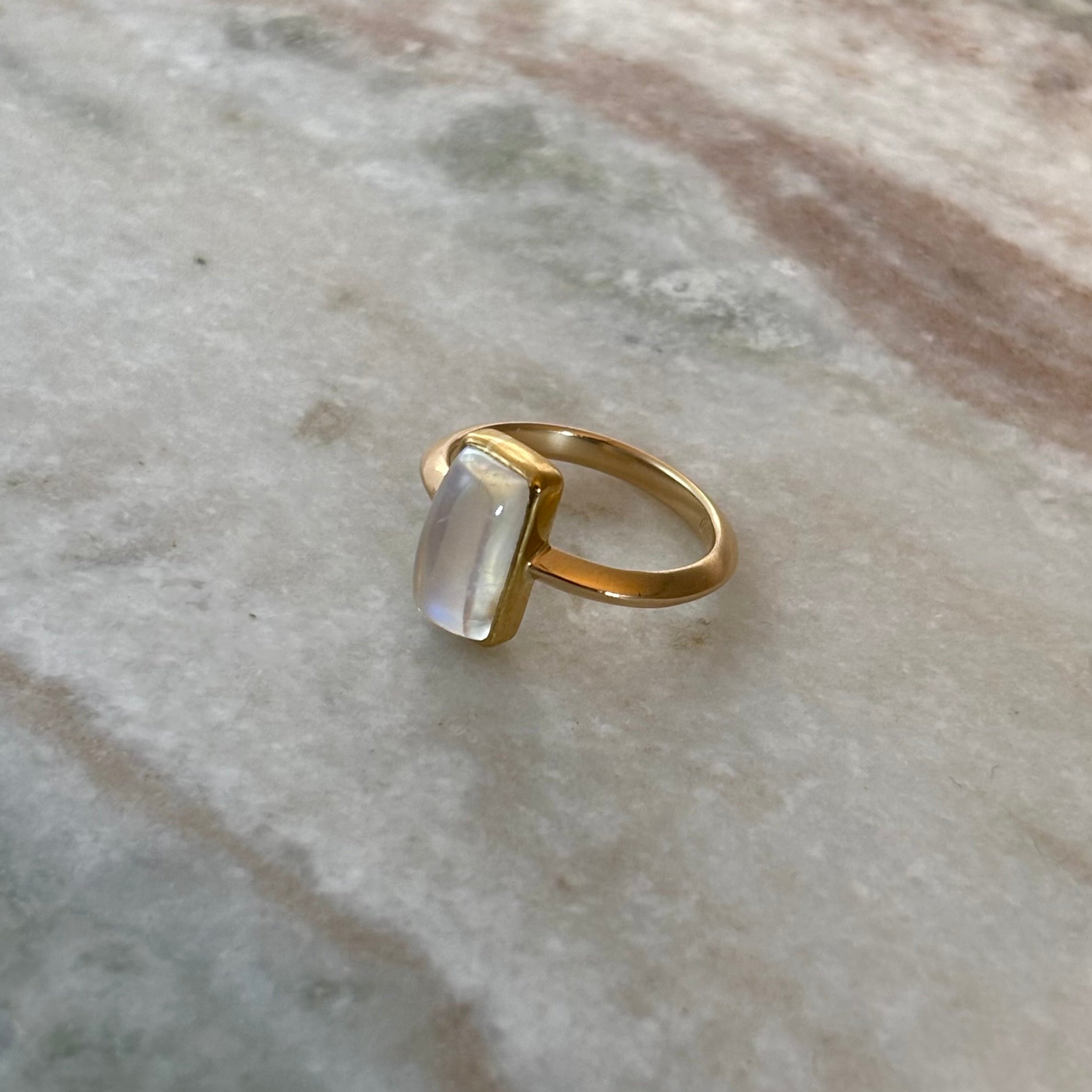 Sugarloaf Moonstone Ring