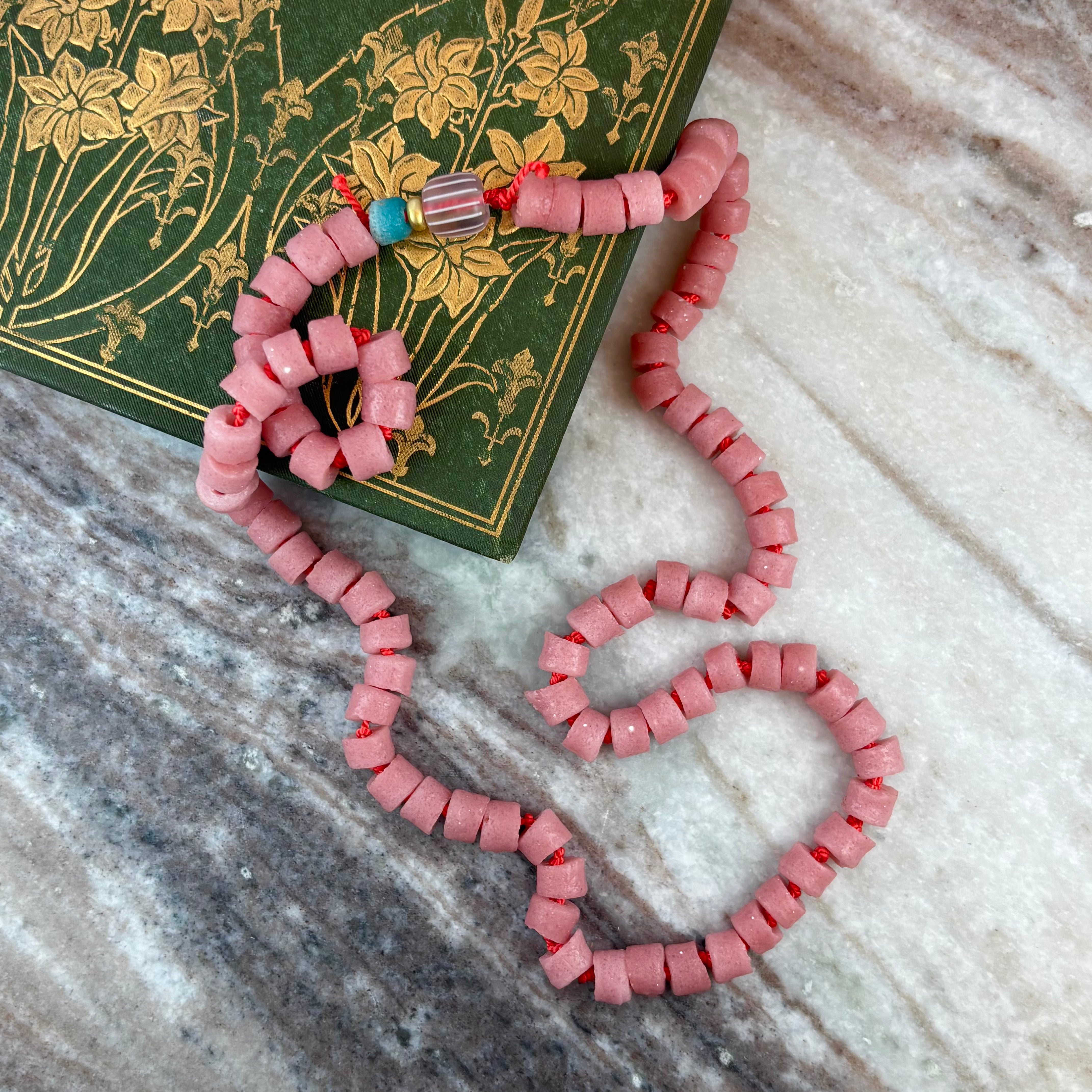 Coastal Knot in Rose